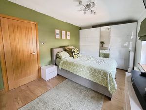 WOOD AVENUE- click for photo gallery